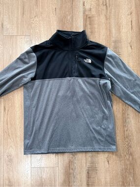 The North Face Black and Grey Quarter-Zip Pullover